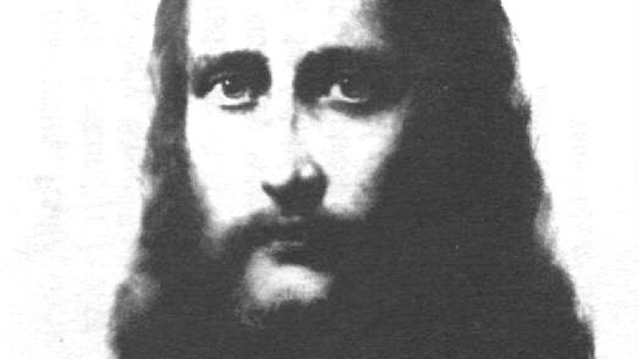 14 Miraculous Photographs of Jesus